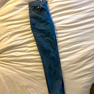 Size 23 Cheeky Straight Everlane jeans. Feels like #new